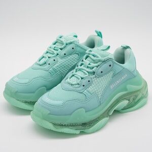 size 37 EU / 7 US Balenciaga Triple S Sneakers Mint Green